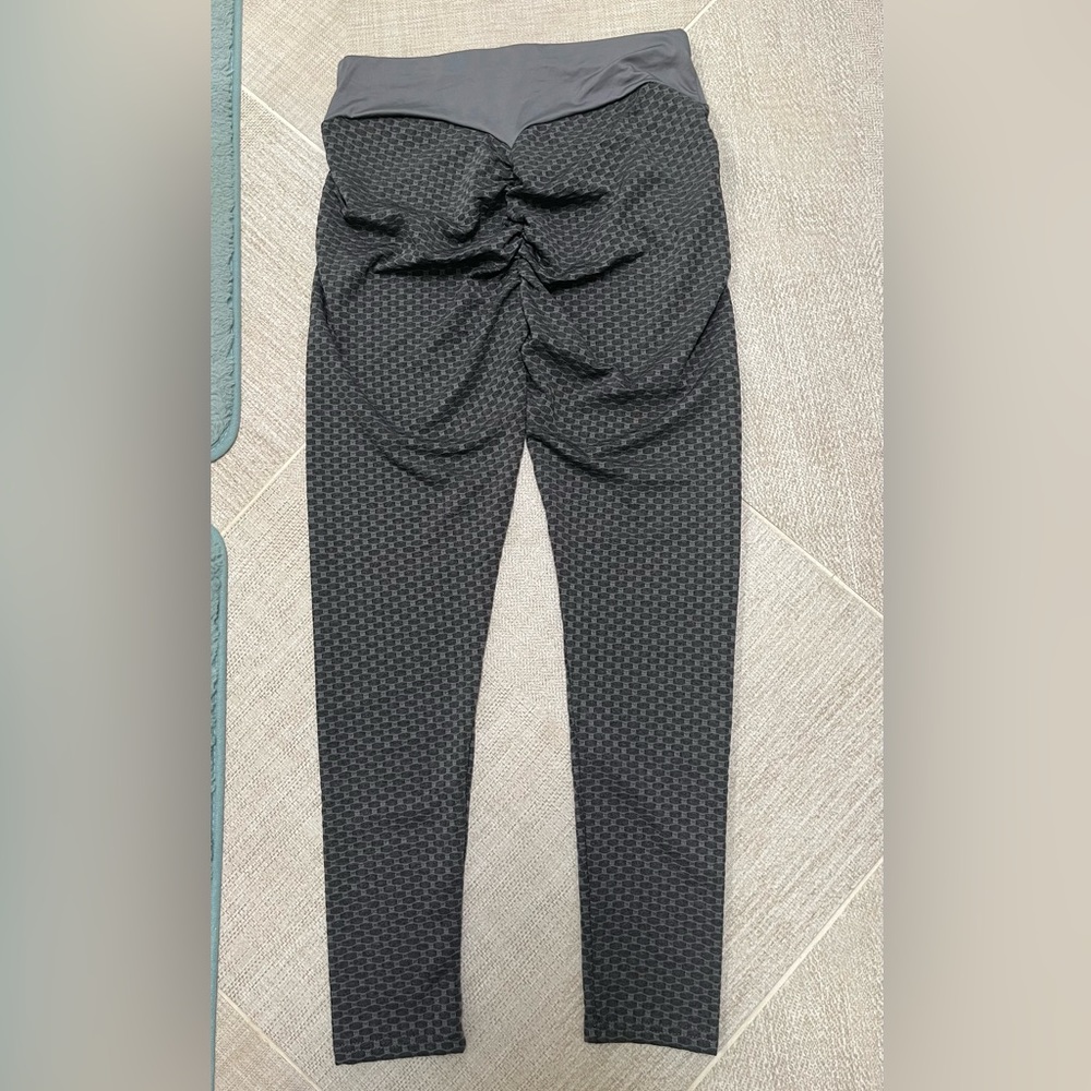 Booty Lifting Leggings!!